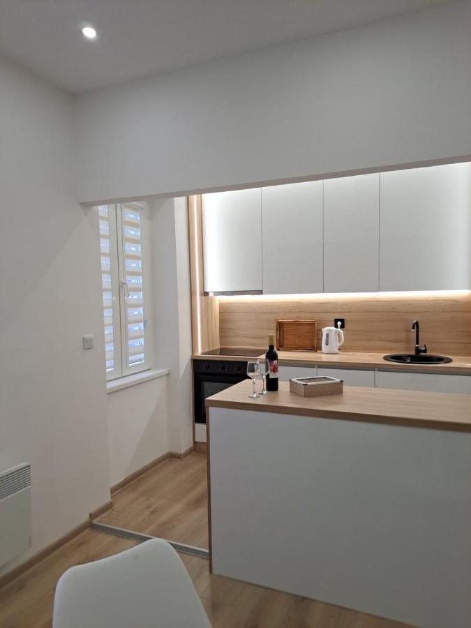 Apartman Andrea SJJ Exteriör bild