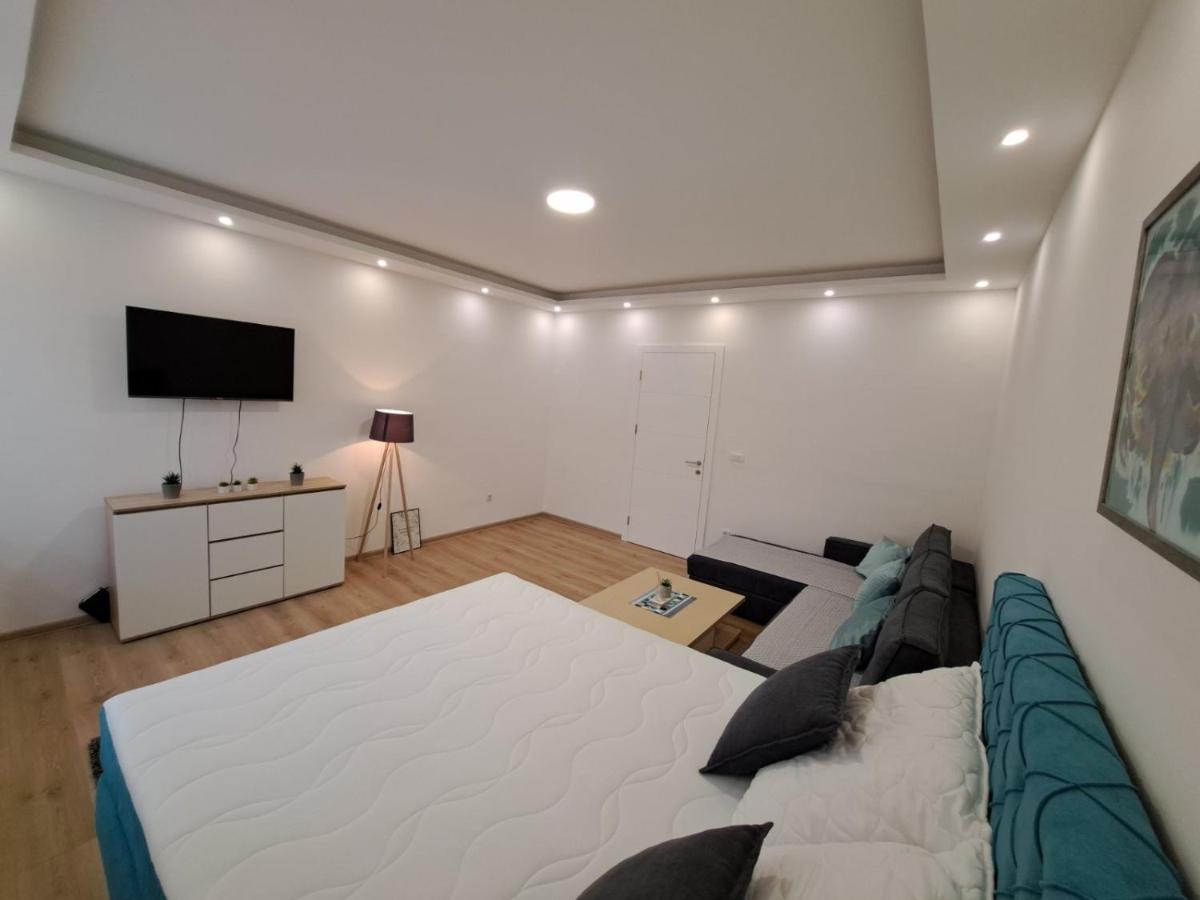 Apartman Andrea SJJ Exteriör bild