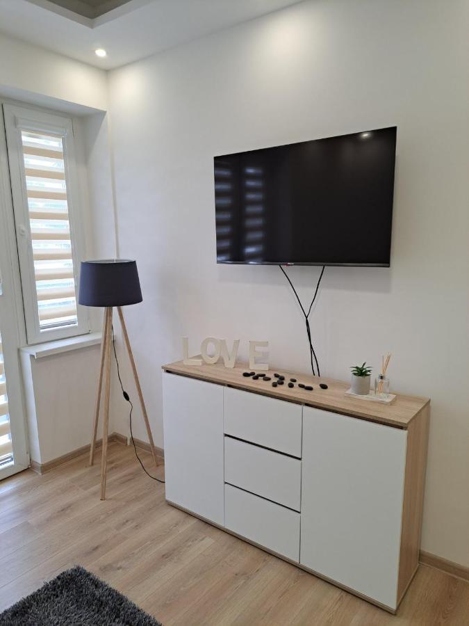 Apartman Andrea SJJ Exteriör bild